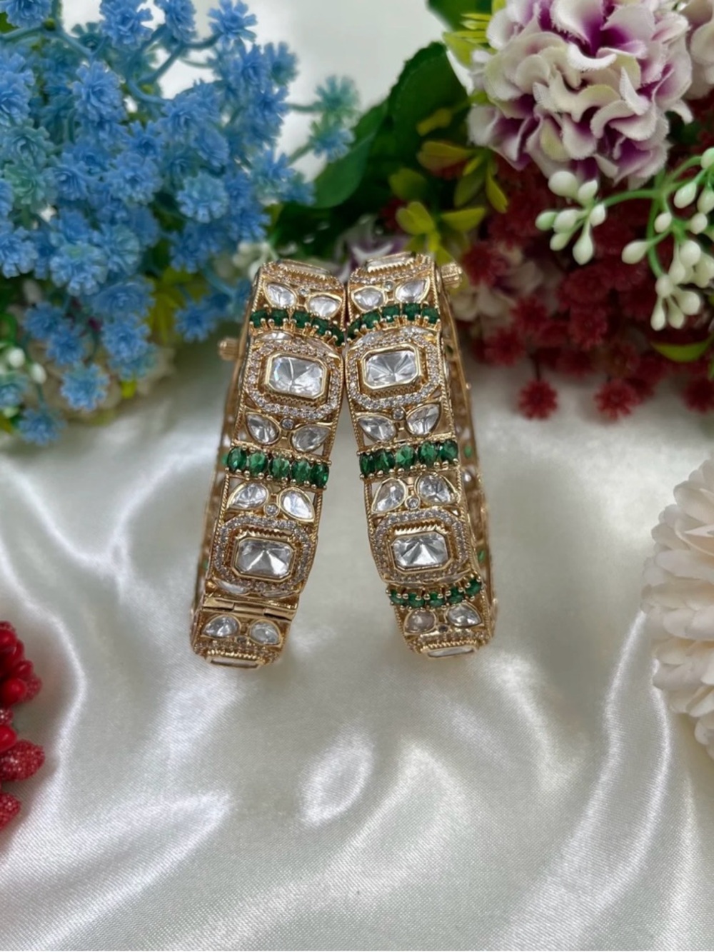 Gold-Tone Emerald & Clear Stone Bangle Set - Elegant Women's Jewelry (openable)